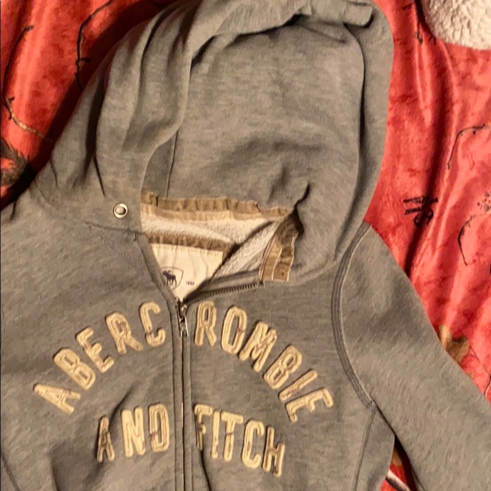 Hooded jacket